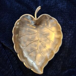 Vintage brass Large leaf trinket dish, often used as a tray for keys, jewelry